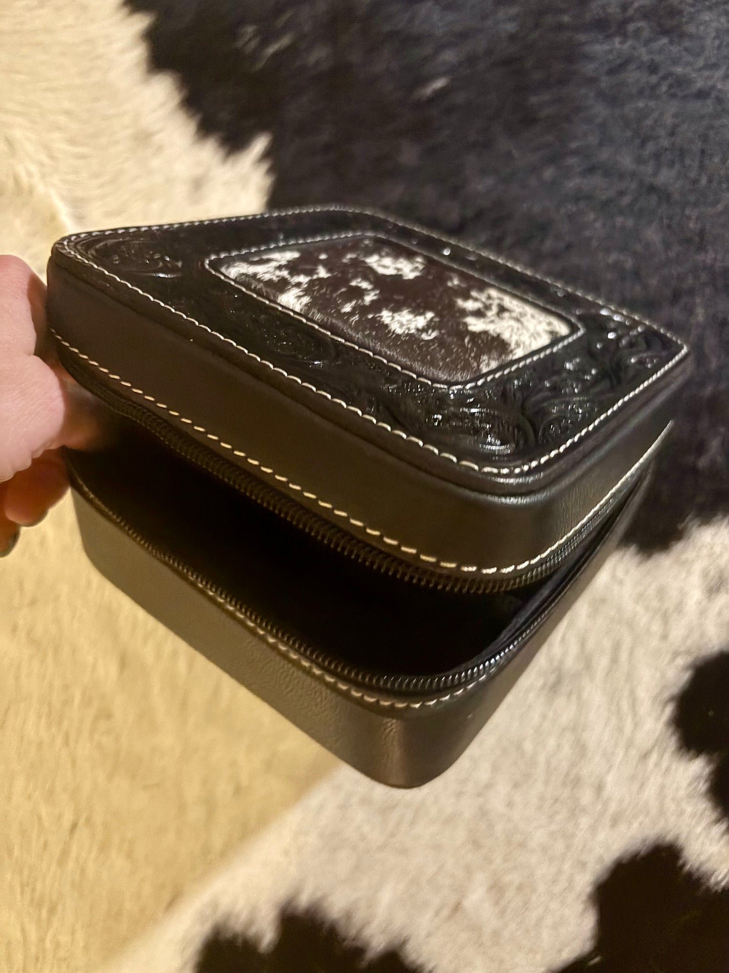 Leather tooled jewelry box with zipper closure