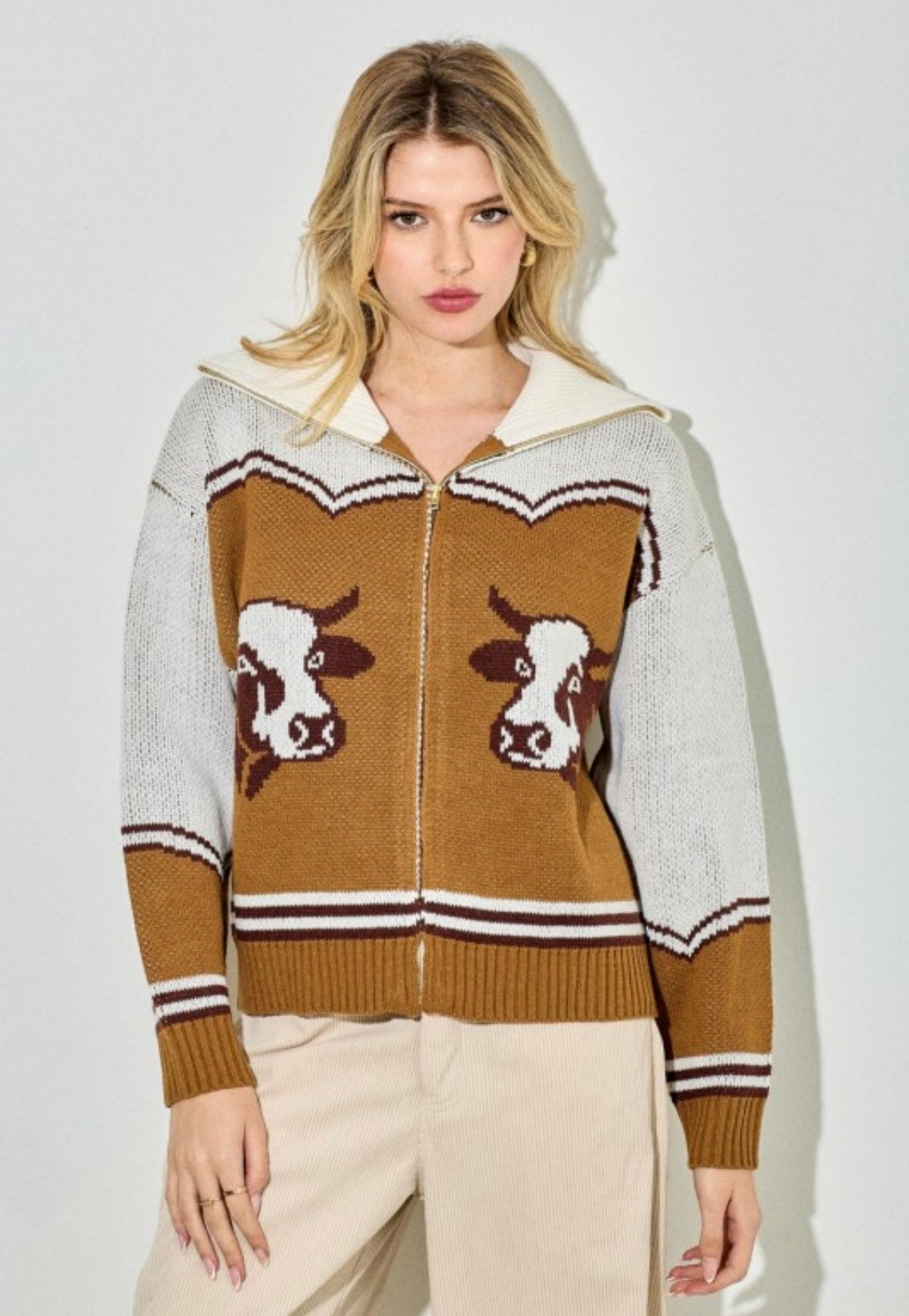 Last one large Cattle sweater