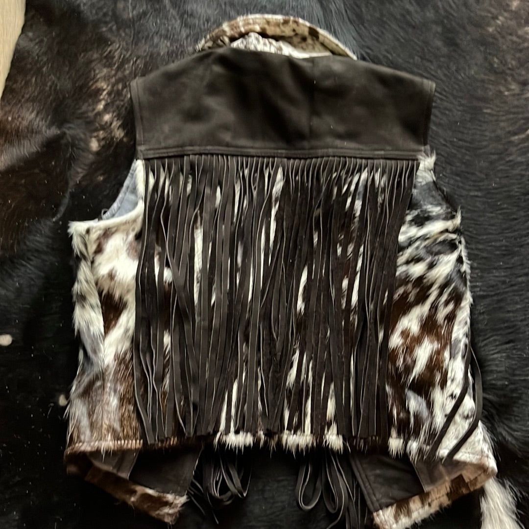 Cowhide fringe vest medium