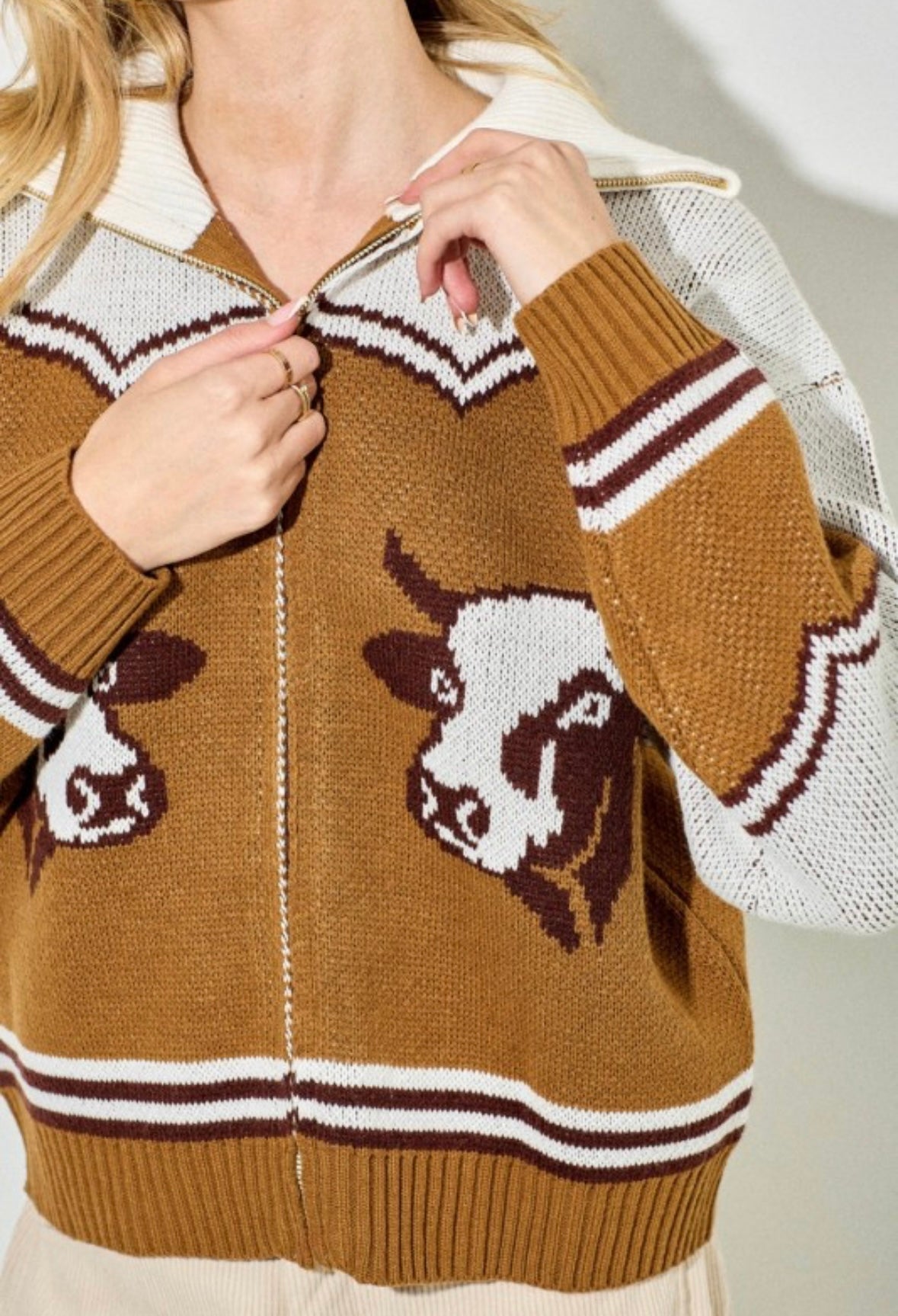 Last one large Cattle sweater