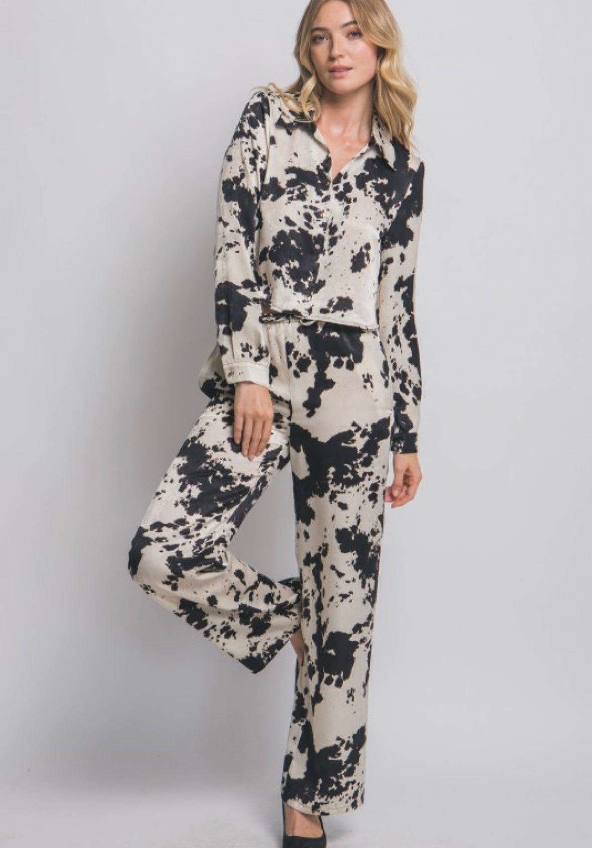 Cow print crop blouse in black