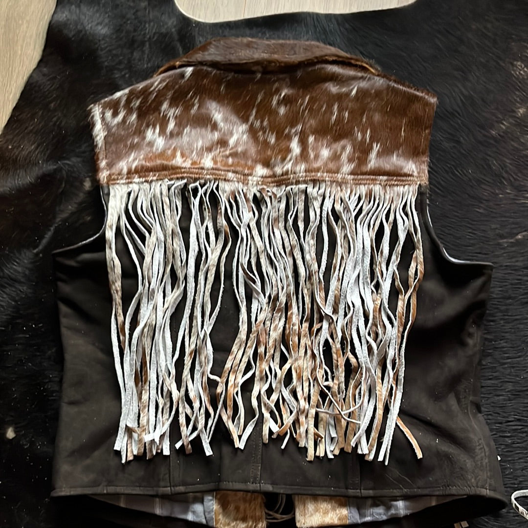 Cowhide fringe vest XL