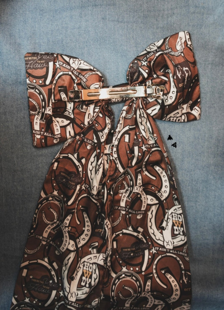 Small WESTERN PREP BOW *LUCKY hair bow