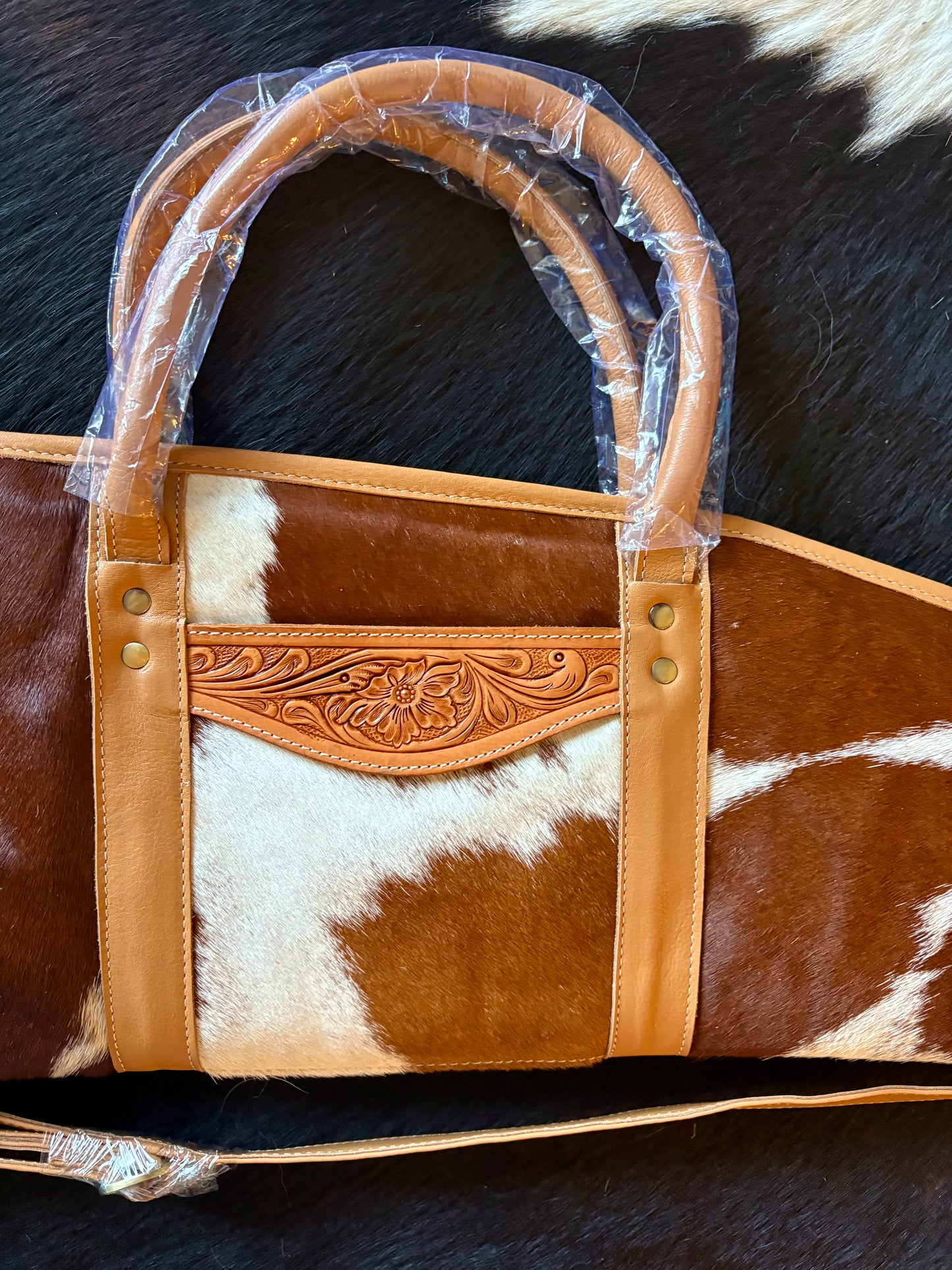 Tooled hide rifle case
