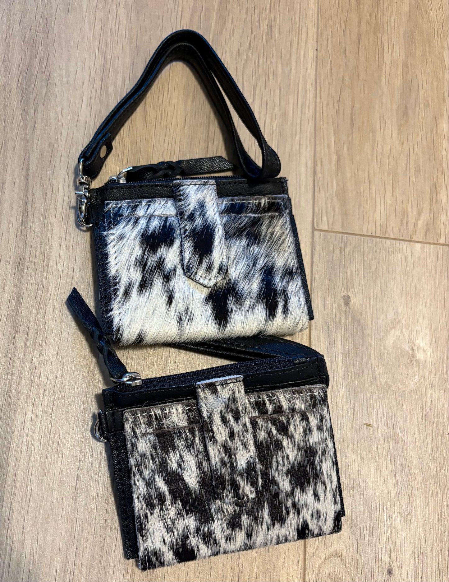 Small wallet wristlet