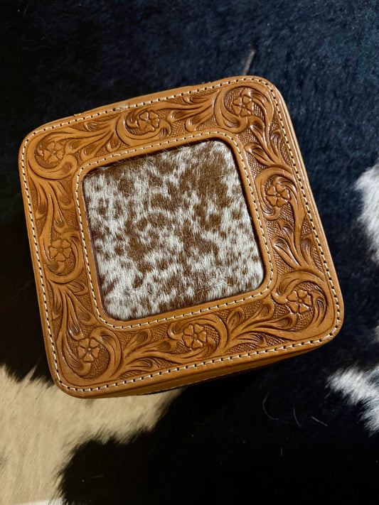 Leather tooled jewelry box with zipper closure