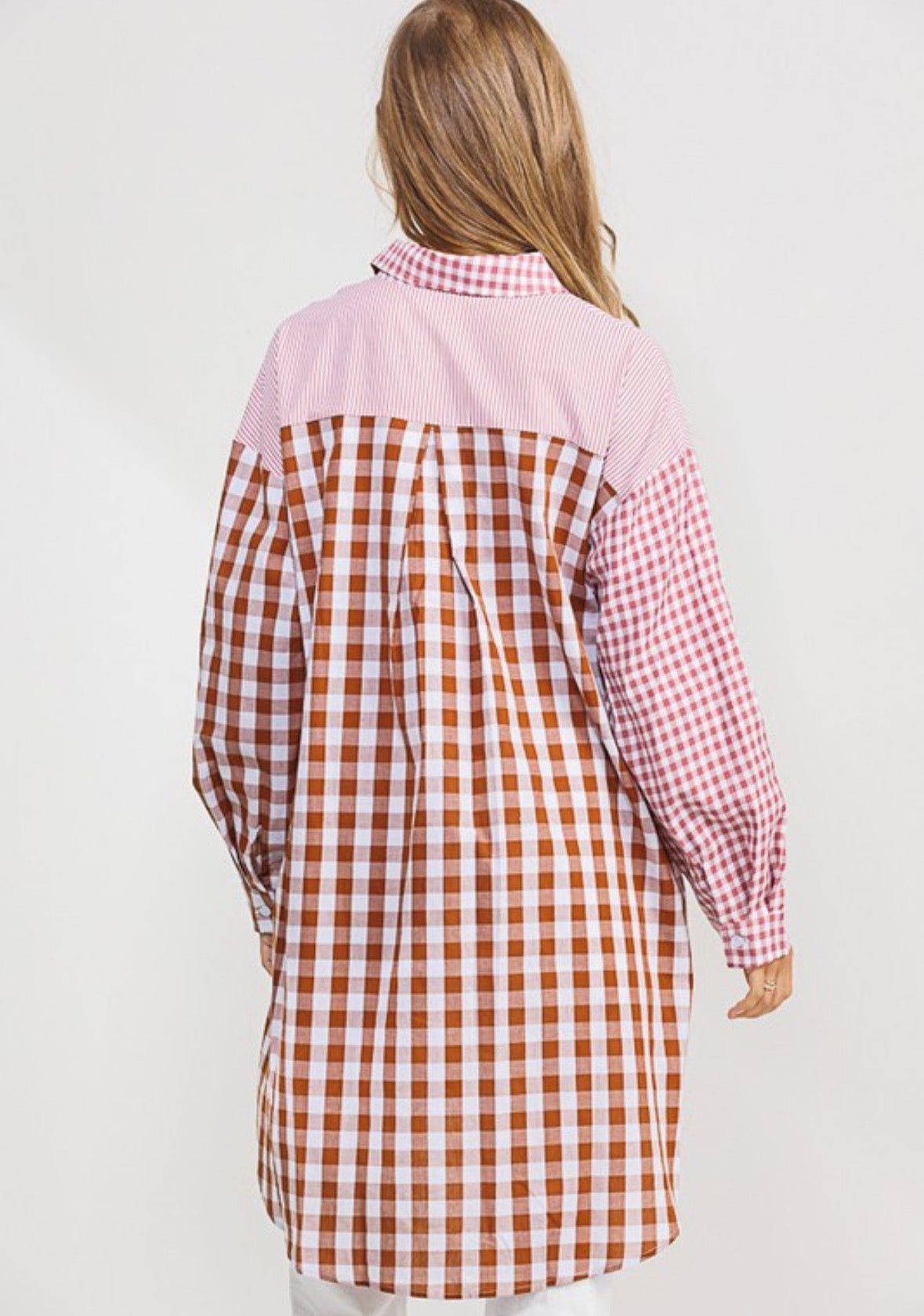 Plaid / gingham button down