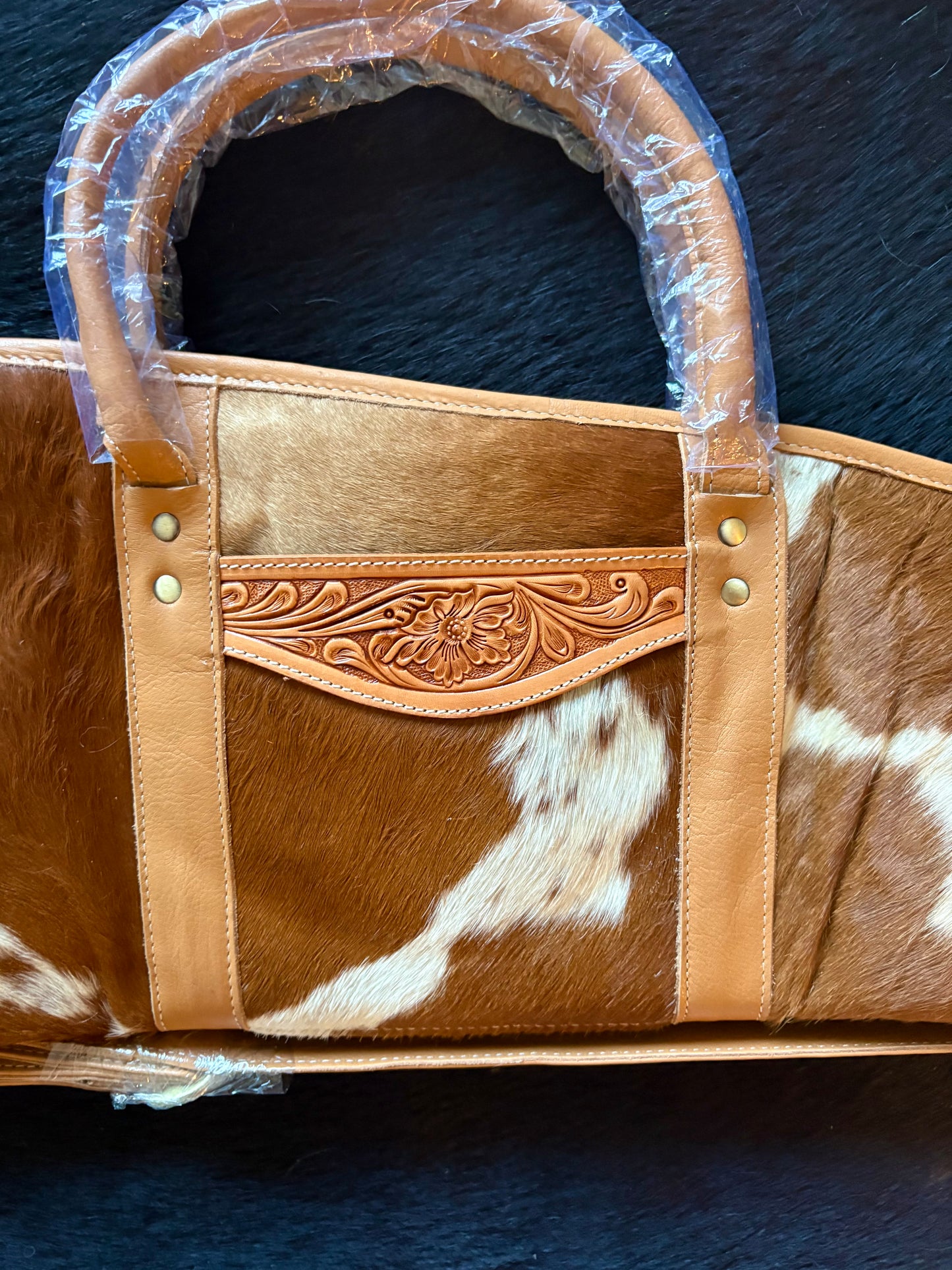 Tooled hide rifle case