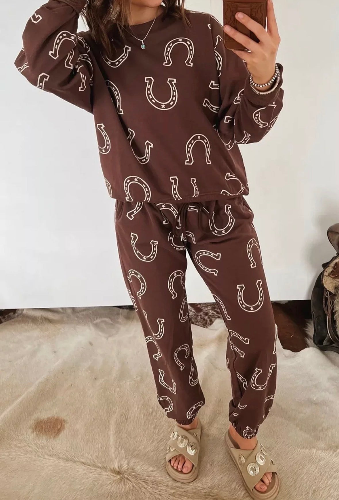 Lucky Horseshoe Lounge Set