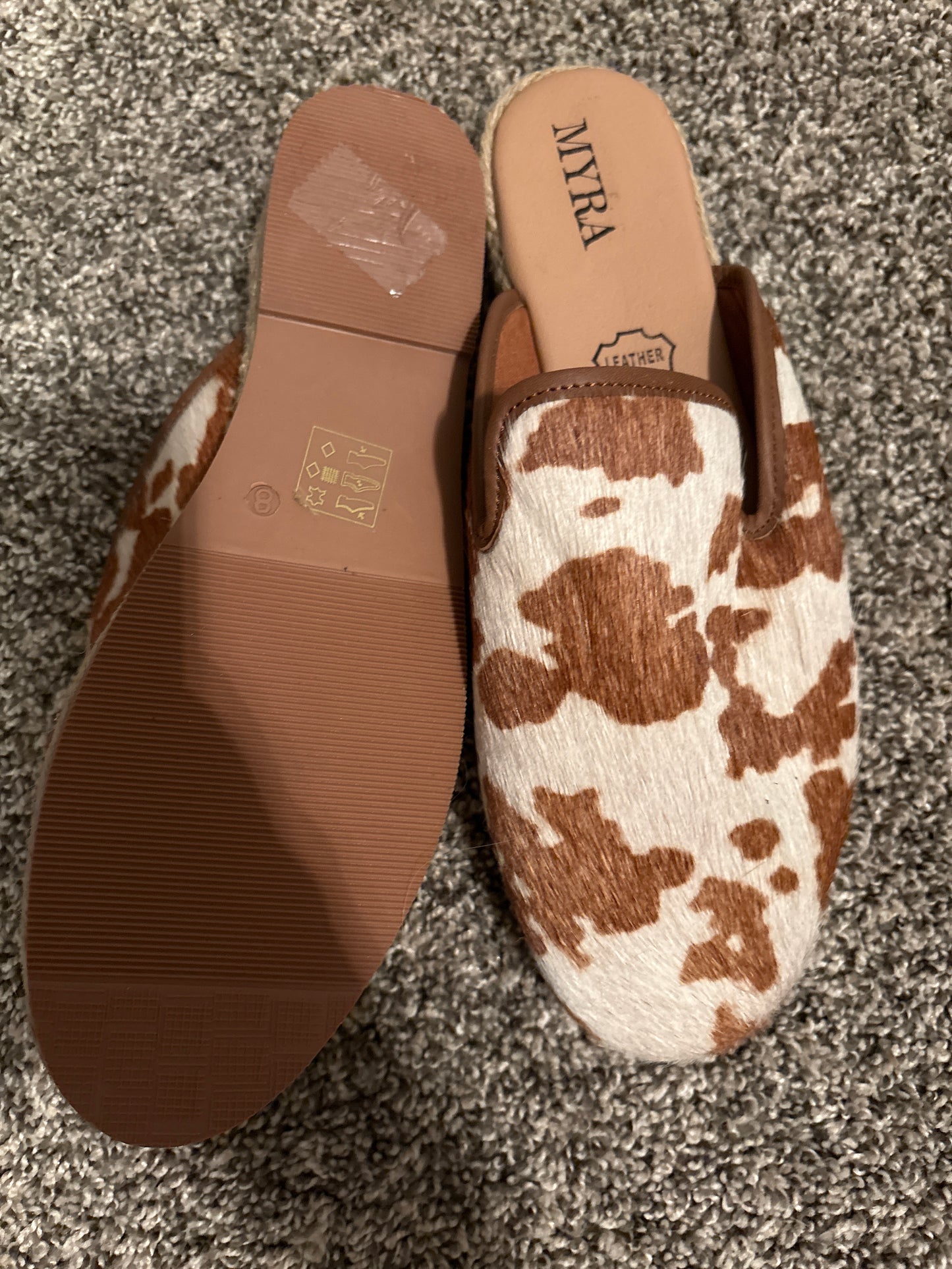 Last pair Sz 8 Myra cowhide slide on shoes