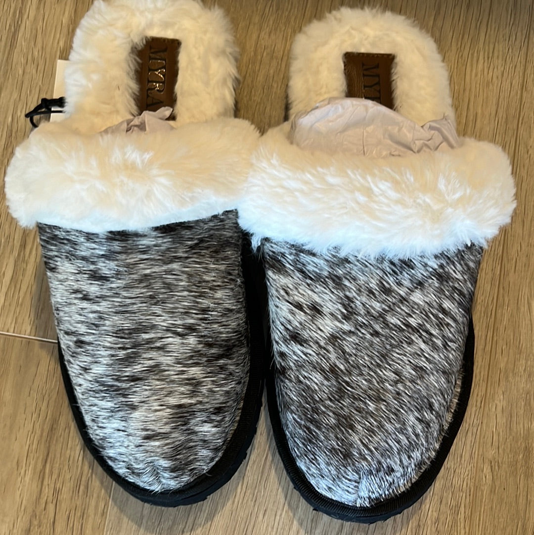 Myra snug scuff slipper