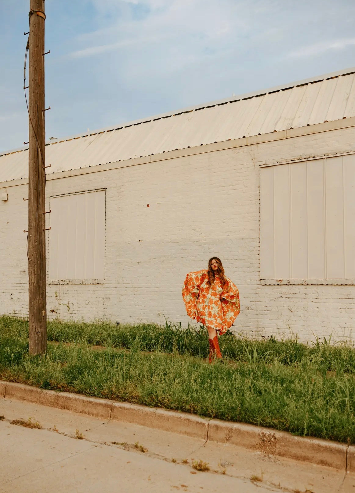 LADY THE BRAND LELLOW FLORAL KAFTAN MINI DRESS