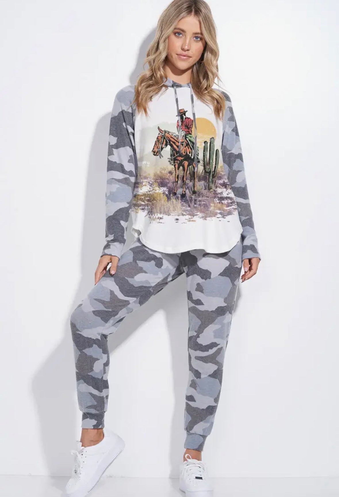 Desert Rider Camo Lounge Set