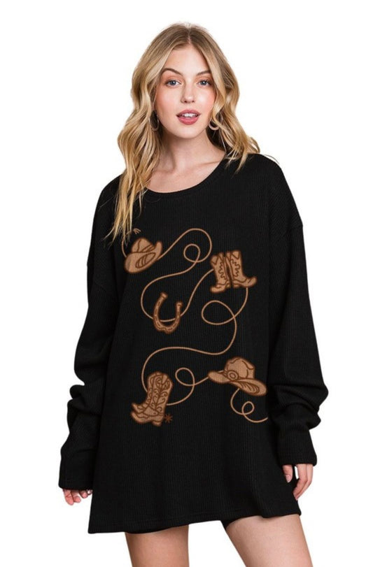 Last one M/L Embroidered Cowboy Trail waffle top