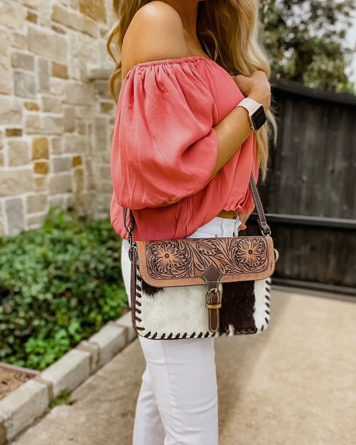 Iceberg bag brown or white on gold flakes