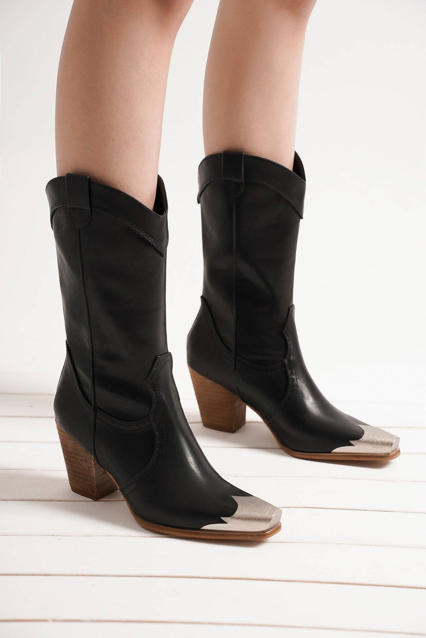 Dakota Western Metal-Toe Block Heel